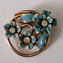 Vintage Robin Egg Baby Blue Circular Floral Brooch Enamel Petals Rhinestone Pin Gold Photo 2