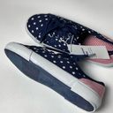 Old Navy  Women’s Stars & Stripe Sneaker Sz 7 Photo 6