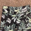 Bebe Nwt  Sport Palms Pattern Black Biker Shorts Size 1X Photo 1