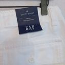 Gap NWT  High Rise Utility Shorts in Optic White women's size 12 Photo 3