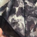 Lululemon Hotty Hot Short 2.5” Photo 5