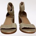 Frye  Shoe Women Shoe Size 8.5 Gold Tone Block Heel Sandal Woven Coastal Beachy Photo 2