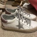 Shu Shop Sneakers Photo 0