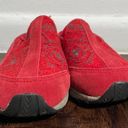 Easy Spirit  Red Clogs Photo 2