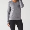 Lululemon  8 Rush Hour Long Sleeve Running Shirt in Spray Jacquard White Black Photo 0