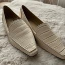 Vince Camuto Kallassa Off White Croc Embossed Square Toe Leather Loafers Size 10 Photo 2