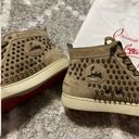 Christian Louboutin  Veau Velours Spikes in Kraft Metal Colombe 39.5 Photo 4