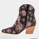 Betsey Johnson New  Women's Diva Western Boot size 8.5 Photo 3