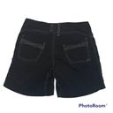 Mountain Hardwear  Size 4 Women Black Mid Rise Nylon w/Pockets Shorts. Photo 1