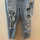 American Eagle Pre-Owned Size 14  Light Blue Heavily Distressed Mom Jeans Photo 2