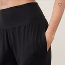 Athleta  Salutation High-rise Black Jogger W-782 Sz S Photo 1