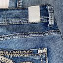 Maurice's  Capri jeans SZ 9/10 embellished stitch back pocket 32x25 light wash Photo 8