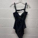 Old Navy Tie Front Keyhole Swimsuit Photo 4