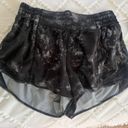 Lululemon Hotty Hot Short 2.5” Photo 1