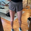 Lululemon Hotty Hot 2.5” Shorts Photo 4