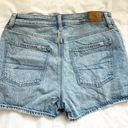 American Eagle High Rise Mom Short Photo 1