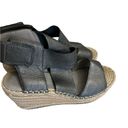 Eileen Fisher  Willow Wedge Espadrille Women’s Size 5.5 Leather Sandals metallic Photo 1