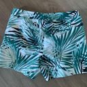 White House | Black Market  shorts size 4P Hawaii print like palms Photo 1