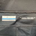 Columbia  Omni Shield Black Capri. Size Small. Photo 3