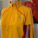 The North Face  Athletic Shirt Women M Medium Impulse 1/4 Zip Thumb Hole Training Photo 3