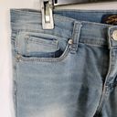 Seven7  Light Wash Mid-Rise Girlfriend Crop Denim Capri Women's Jeans Size 4 Photo 4