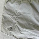 Lululemon Hotty Hot Short 2.5” Photo 4