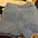 Pretty Little Thing Jean Shorts Photo 6