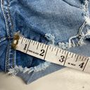 Arizona Jean Company ARIZONA Jean Short Shorts Size 0, Distressed 5 pocket zipper and button closure Photo 6