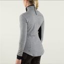 Lululemon  base runner pullover Photo 7