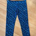 Nike NWT  Essential Tight Fit Dri-Fit Cropped Workout Leggings. Size L Photo 0