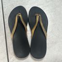 Olukai  Ho'Opio Womens Gold Black Slip On Thong Sandals Photo 2