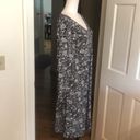 Isabel Maternity  Blue with Light Gray Floral Pattern Size Medium NWT Photo 4