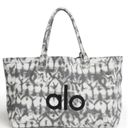 Alo Yoga Grey Tie Dye Shopper Tote Bag One Size Photo 0