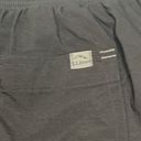 L.L.Bean  Women's Stretch Pocket Skirt Athletic Casual Active Skort Black Medium Photo 2