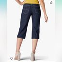 Lee 🦋 NWT  Dark Blue Denim Midrise Relaxed Fit Capri Pants Size 16 Photo 2