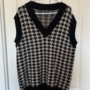 Sweater Vest Size M Photo 0