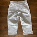 Riders By Lee Women's Lee Riders Light Gray Denim Capri Jeans Pants,  Size 8M EUC Photo 1