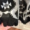 American Eagle  Aztec Print Poncho Ruana Size Medium Photo 3