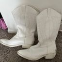 White Cowgirl Boots Size 8.5 Photo 1