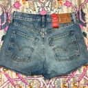 Levi's  High Rise Wedgie Fit Jean Shorts NWT Size 28 Photo 8