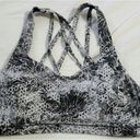 Lululemon   Free To Be Serene Bra Serigraph Starling black multi size 8 Photo 2