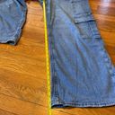 American Eagle AE Curvy Super High-Waisted Baggy Wide-Leg Cargo Jean in Light Bright Indigo 12 Photo 8