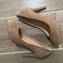 Kelly & Katie  larrissa suede pump heels size 6 Photo 2