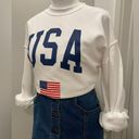 Gildan NWOT  White USA American Flag Patriotic Crewneck Sweater Sweatshirt - M Photo 3