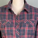 Mountain Hardwear MOUNTAIN HARDWARE women’s button down plaid blouse. Size 2. EUC Photo 1