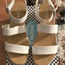 Soda Flatform Sandals Photo 0