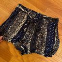 TJ Maxx  Patterned Shorts Photo 3