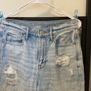 American Eagle  highest rise 90s boyfriend light wash jeans — size 4 Photo 1