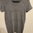 Lululemon Gray Swiftly Tech Short-sleeve Shirt 2.0   Photo 3