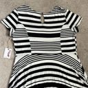 Jessica Simpson NWT beautiful & stretchy  maternity dress w/ fit & flare‎ style Photo 6